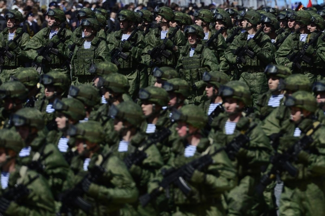 Kızıl Meydan'da gövde gösterisi 24