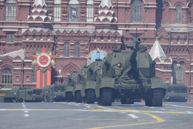 Kızıl Meydan'da gövde gösterisi 35