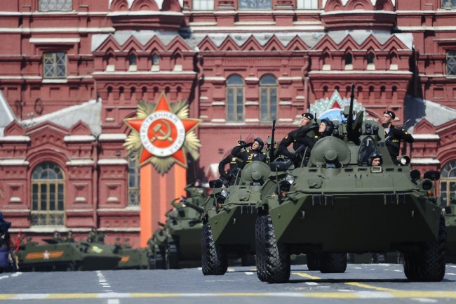 Kızıl Meydan'da gövde gösterisi 48