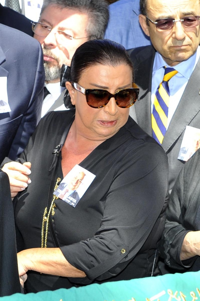 Metin Akpınar, "Yarım gitti" dediği Alasya'yı uğurladı 13