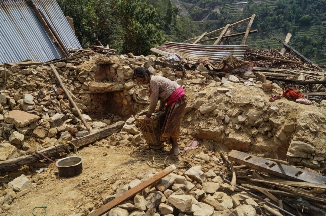 Nepal'de felaketin izleri sürüyor 11
