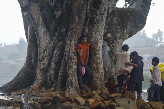 Nepal'de felaketin izleri sürüyor 17