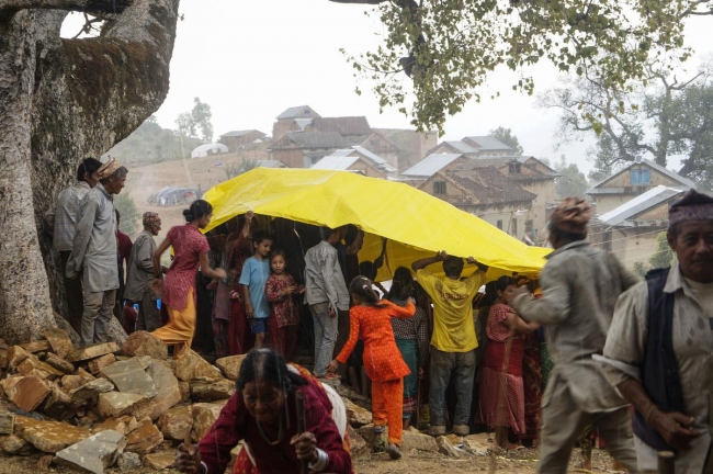 Nepal'de felaketin izleri sürüyor 19