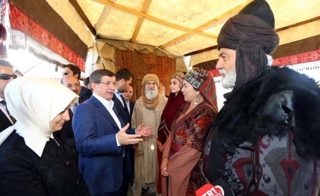 Davutoğlu'yla 'Diriliş' 11