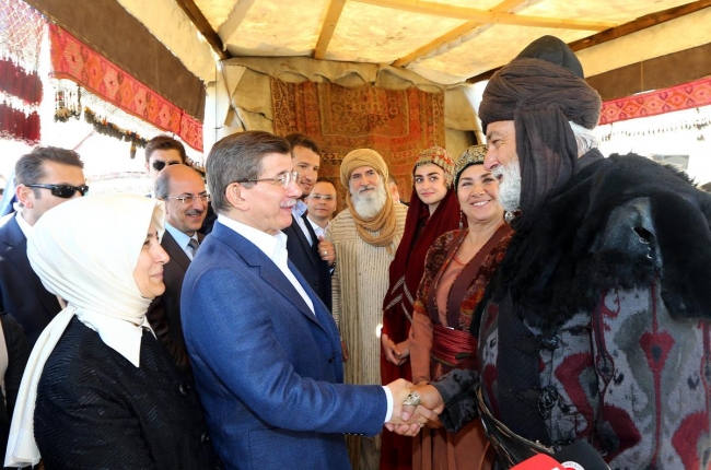 Davutoğlu'yla 'Diriliş' 12
