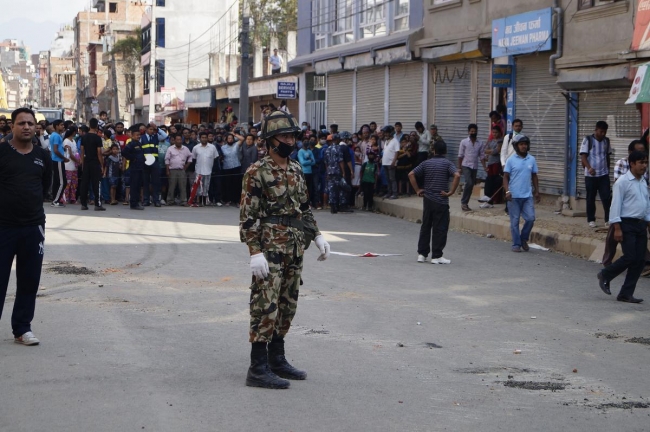 Nepal'de kabus geri döndü 32