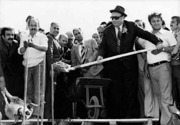 Ve şapkasını alıp gitti... 5