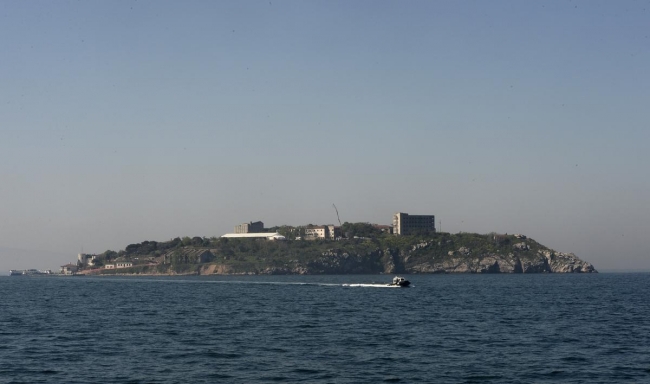 27 Mayıs'ın sembolü Özgürlük Adası oldu 11