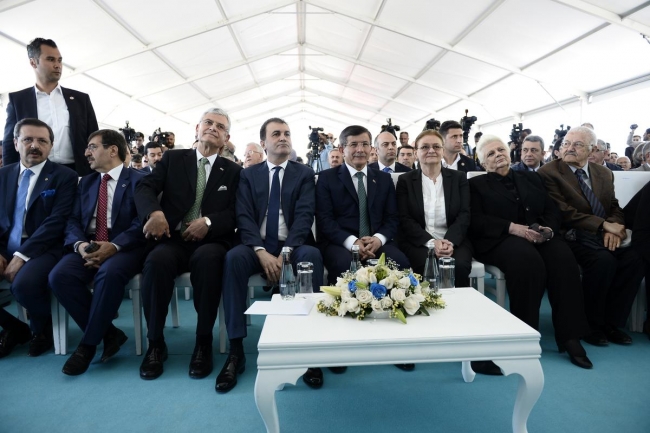 27 Mayıs'ın sembolü Özgürlük Adası oldu 2