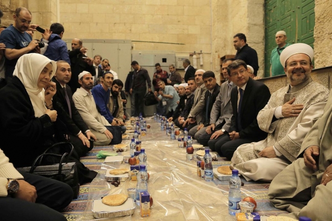 Mescid-i Aksa kalbimizde yaradır 10