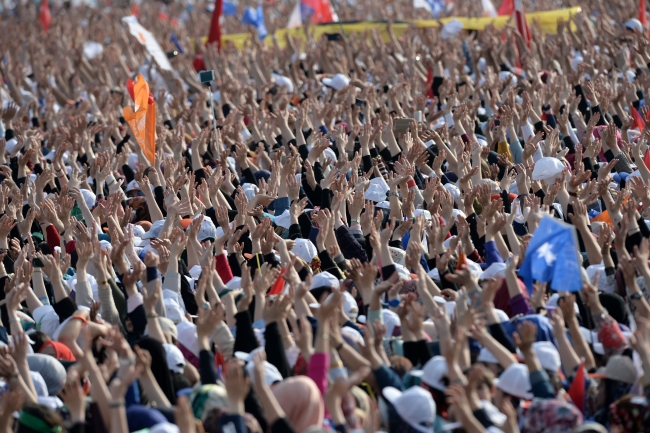 AK Parti'nin İstanbul mitinginden renkli kareler 23