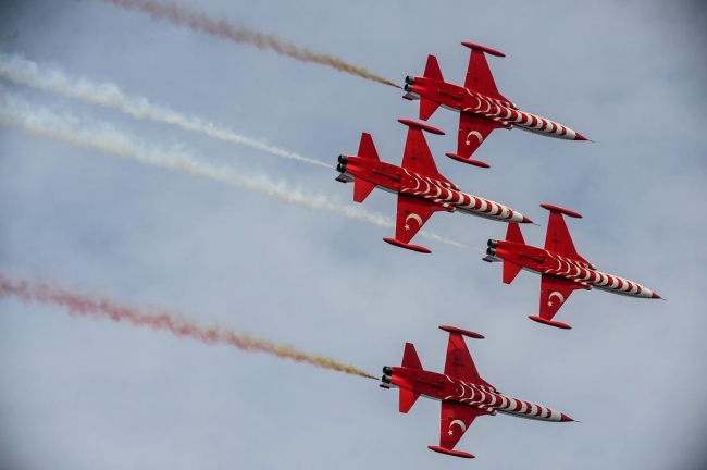 Gökyüzünde "Türk Yıldızlar" şovu... 20