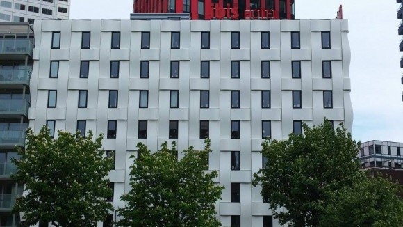 Fotoğrafta gördüğün aslında o değil! 2