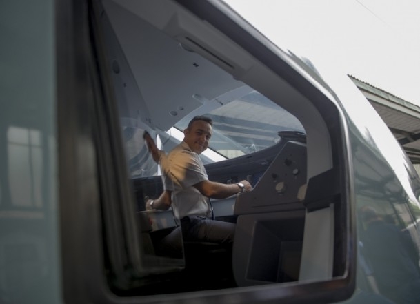 Çok yüksek hızlı tren setleri sefere başladı 11