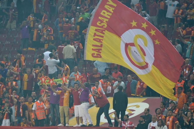 Herkes Galatasaray'a selam durdu 32