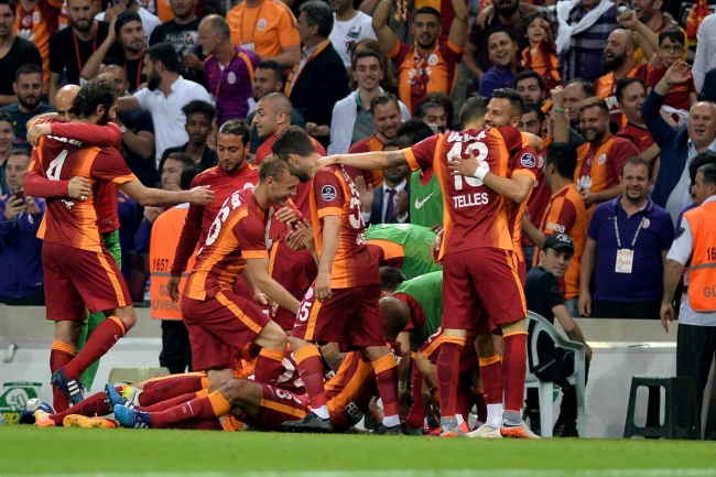 Herkes Galatasaray'a selam durdu 39
