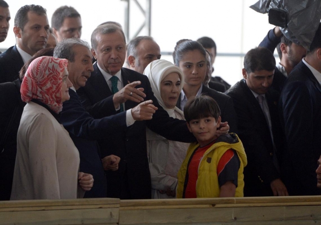 Cumhurbaşkanı Erdoğan Arap Atı Tanıtım ve Hipoterapi Merkezi'ni ziyaret etti. 12