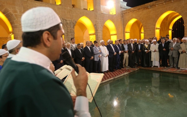 Davutoğlu, Kürtçe Mevlid-i Şerif dinledi 11