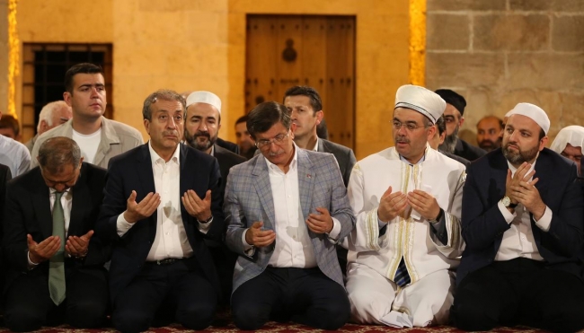 Davutoğlu, Kürtçe Mevlid-i Şerif dinledi 8