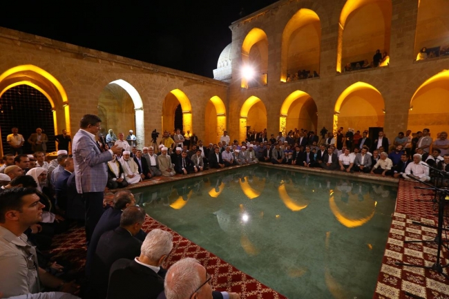 Davutoğlu, Kürtçe Mevlid-i Şerif dinledi 3