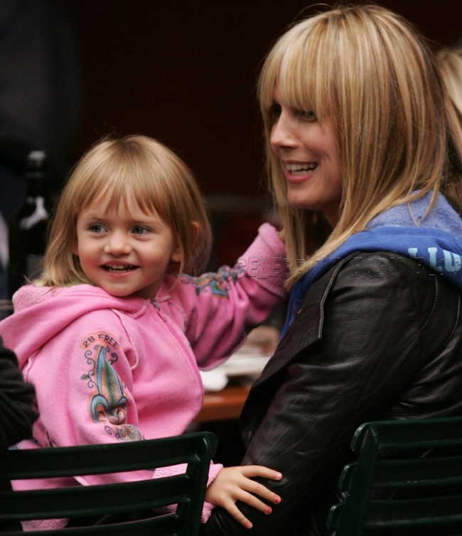 Ünlülerin çocukları hık demiş burnundan düşmüş! 5