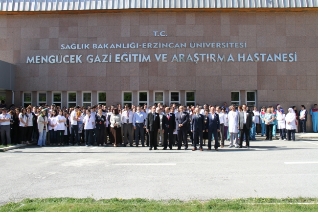 Şifa veren eller eylemde 3