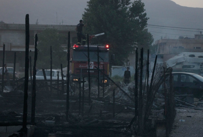 Suriyeli sığınmacıların kampında yangın: 6 ölü 11