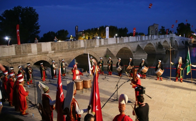 Tunca Köprüsü aydınlandı 7