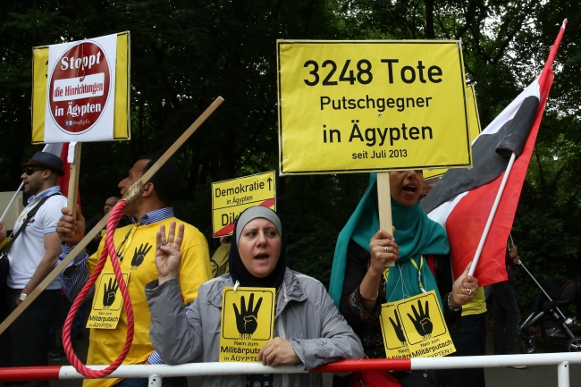 Sisi'ye Almanya'da Rabia protestosu 11