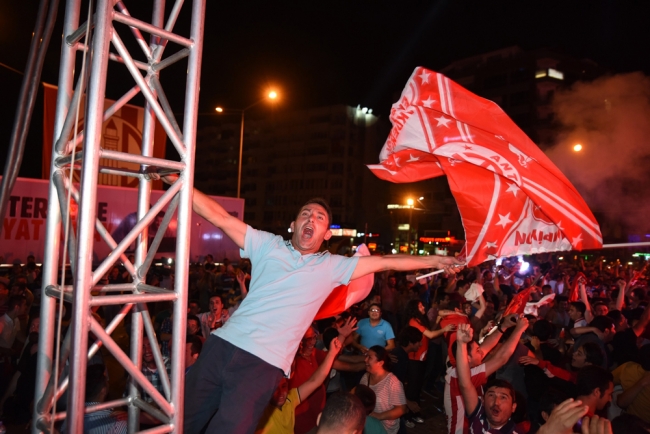 Antalya'da sevinç, Samsun'da hüzün 2