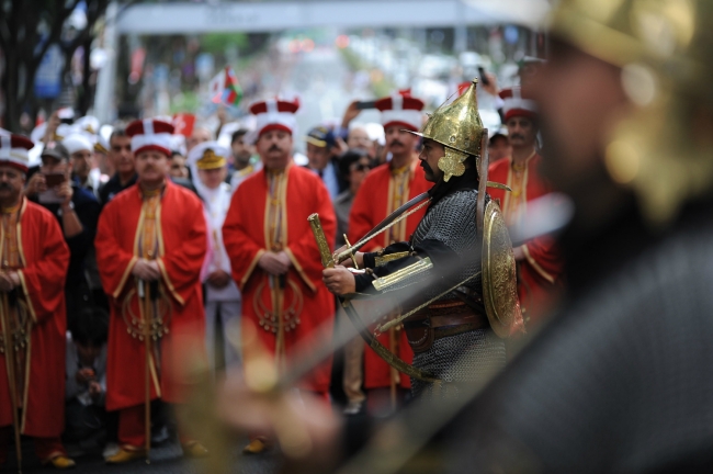 Japonya'dan "Mehteran" geçti 2