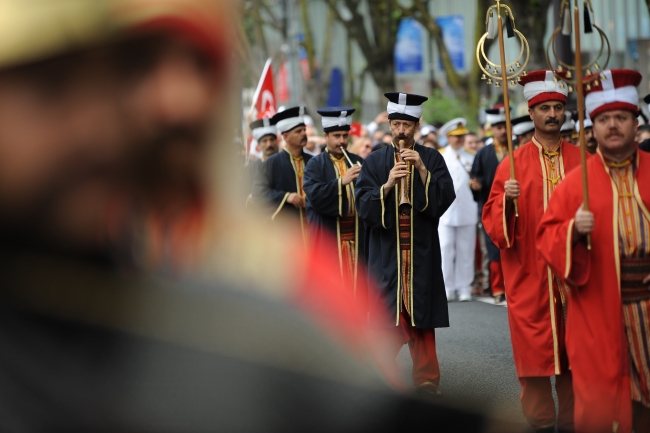Japonya'dan "Mehteran" geçti 12