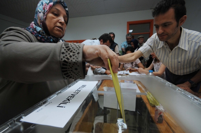 Türkiye sandık başına koştu 3