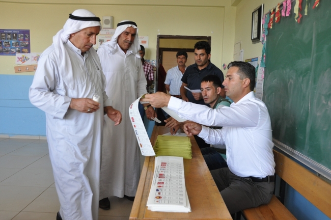 Türkiye sandık başına koştu 9