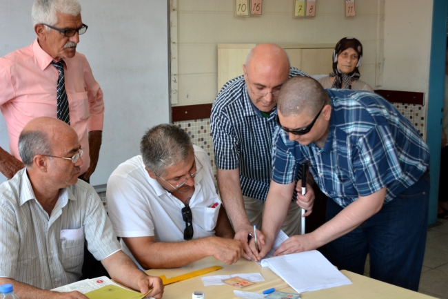 Türkiye sandık başına koştu 22