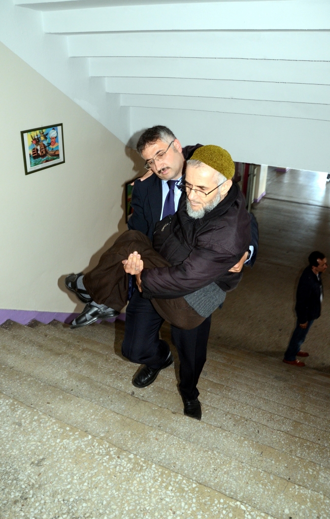 Türkiye sandık başına koştu 23