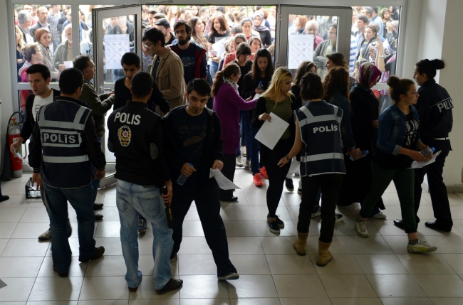 LYS maratonundan ilgi çekici kareler 34
