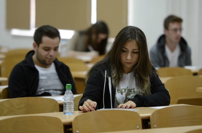 LYS maratonundan ilgi çekici kareler 40