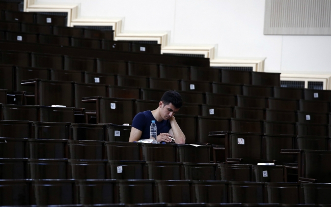 LYS maratonundan ilgi çekici kareler 6