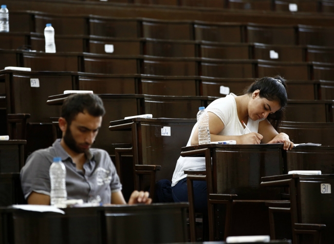 LYS maratonundan ilgi çekici kareler 8