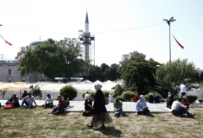 LYS maratonundan ilgi çekici kareler 22