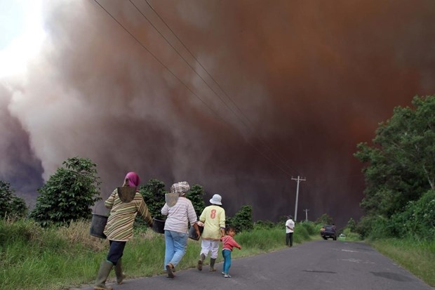 Binleri evinden etti 10