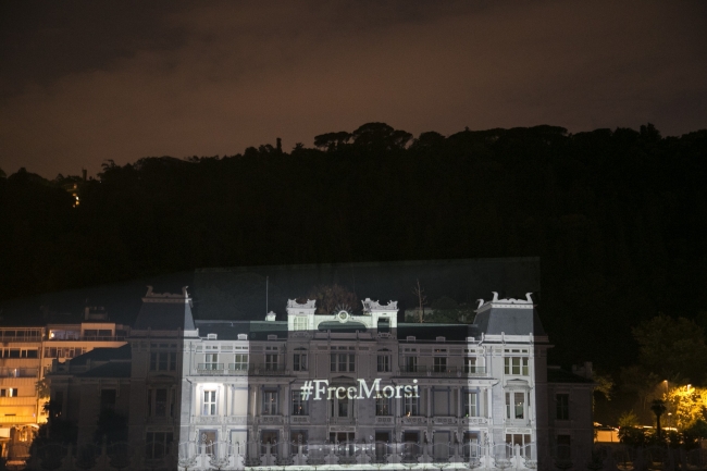 Dünya Mursi için ayakta 29