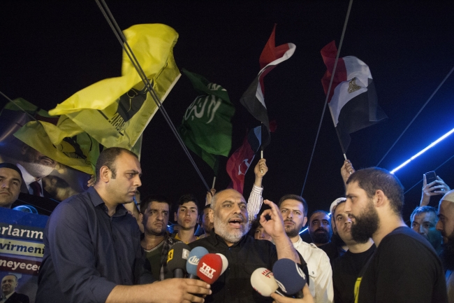 Dünya Mursi için ayakta 22