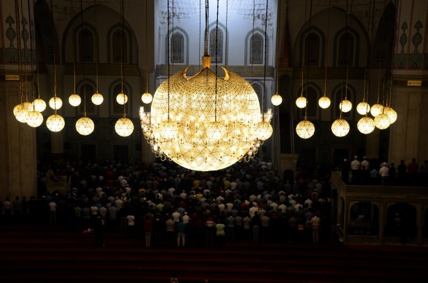 İlk teravih namazı kılındı 4