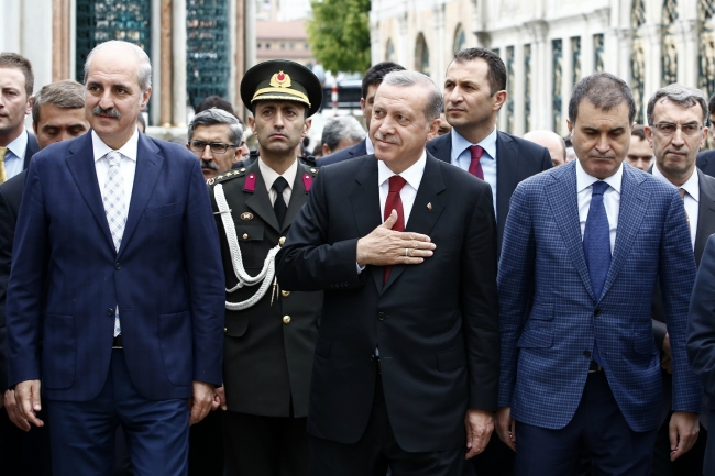 Erdoğan Eyüp Sultan'ın huzurunda 5