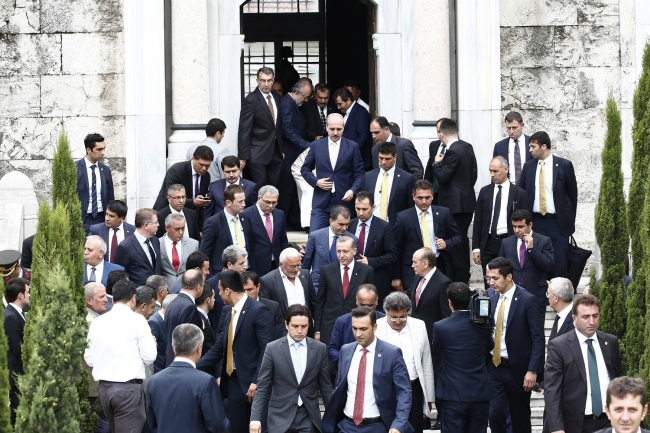 Erdoğan Eyüp Sultan'ın huzurunda 7