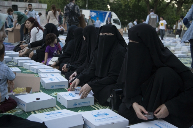 'Mülteciler Günü' için düzenlenen iftardan kareler 4