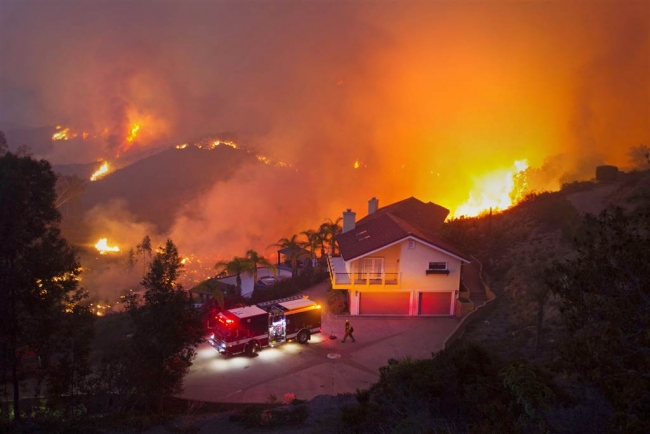 Kaliforniya'da büyük yangın 6
