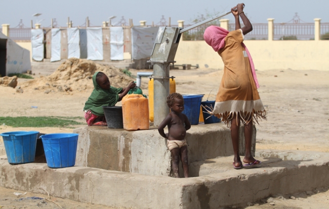 İHH Çad'daki mültecilere yardım eli uzattı 23